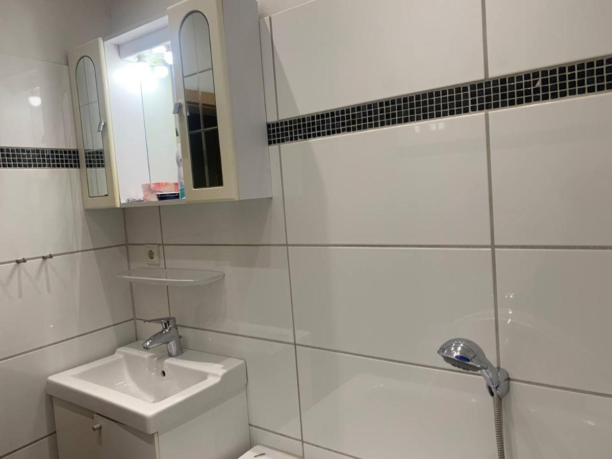 2 Room Apartament Messe إسن المظهر الخارجي الصورة