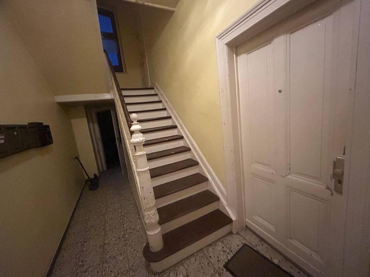 2 Room Apartament Messe إسن المظهر الخارجي الصورة