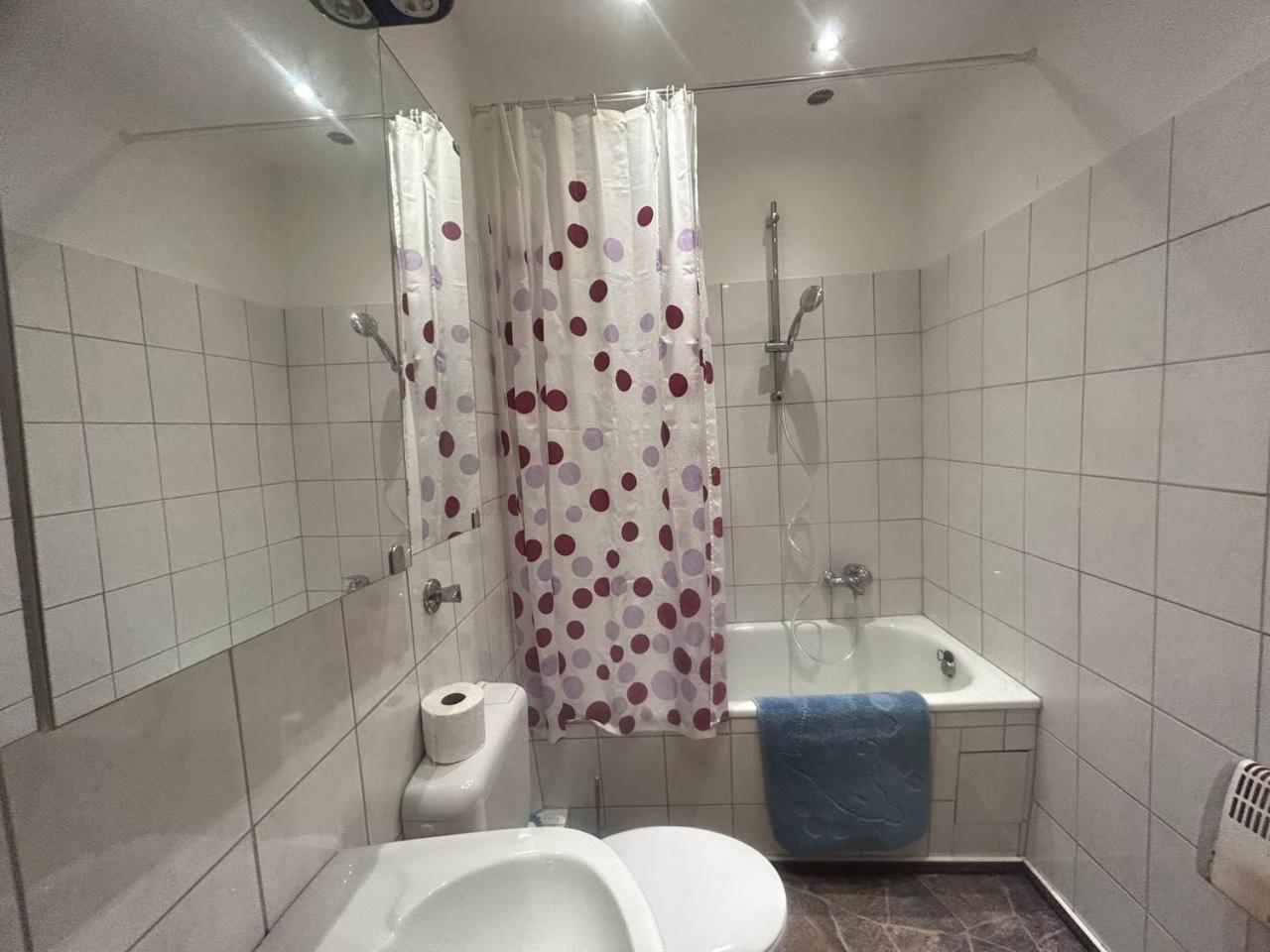 2 Room Apartament Messe إسن المظهر الخارجي الصورة