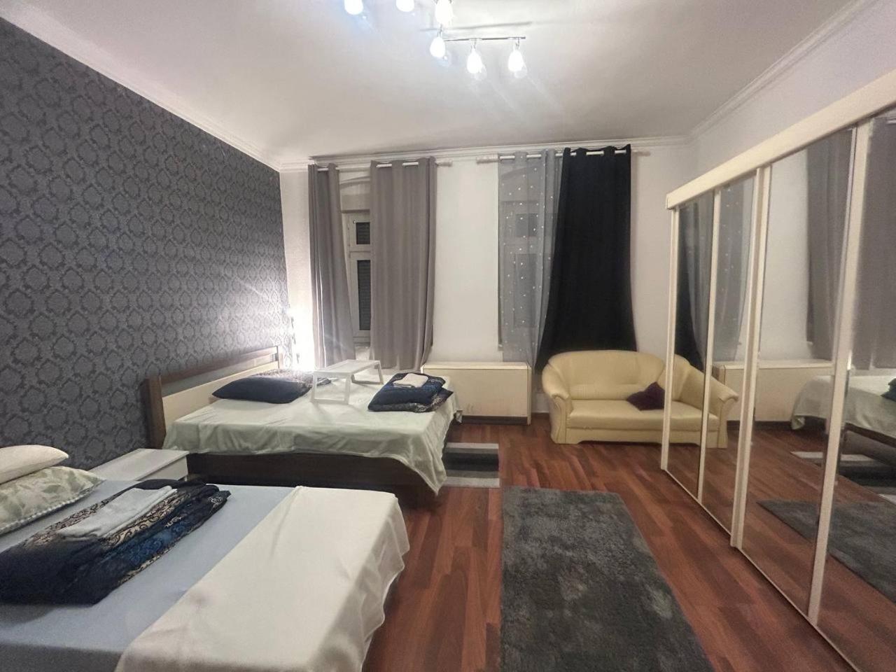 2 Room Apartament Messe إسن المظهر الخارجي الصورة