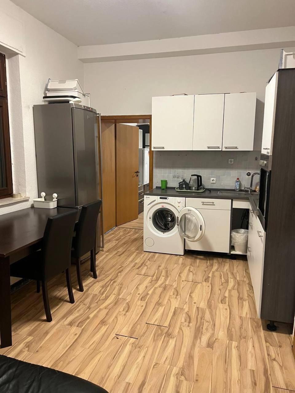 2 Room Apartament Messe إسن المظهر الخارجي الصورة